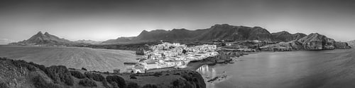 Isleta de Moro in Andalusië in Spanje in zwart-wit