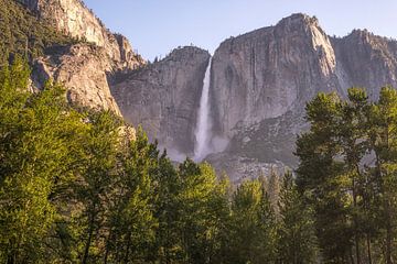 Yosemite watervallen van Joseph S Giacalone Photography