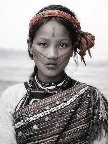 Restauriertes Porträt eines Aytal-Mädchens, Taiwan, um 1900