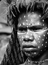 Festive tribal face decoration of a woman van Global Heartbeats thumbnail