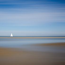Sailing between Terschelling and Vlieland by Jacques Jullens