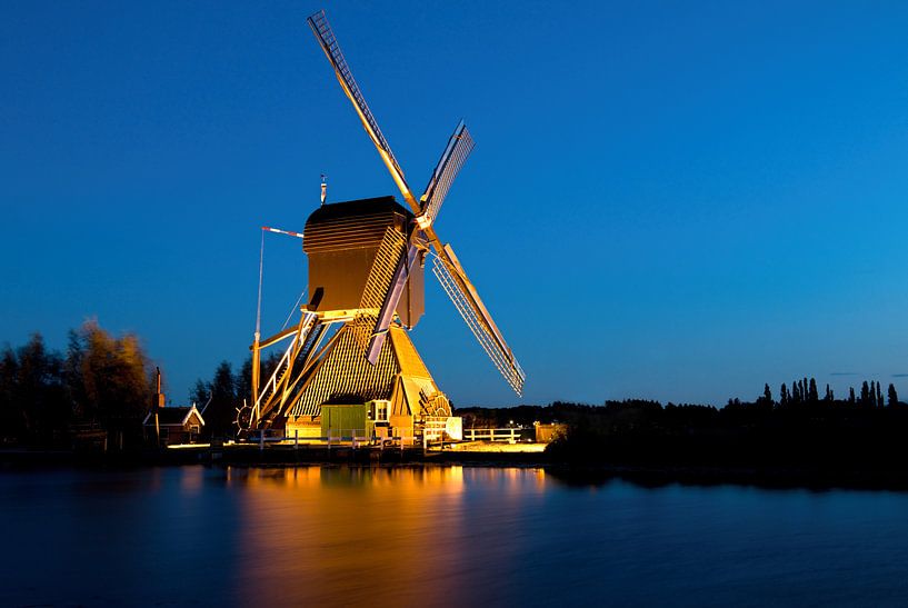 Kinderdijk by W J Kok