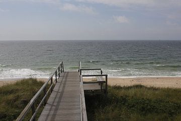 Beach access via the dune near Westerland on Sylt by Martin Flechsig