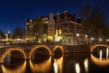 Amsterdam bij nacht van Dirk Rüter