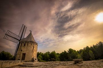 Oude molen in de Provence van Kelly Grosemans