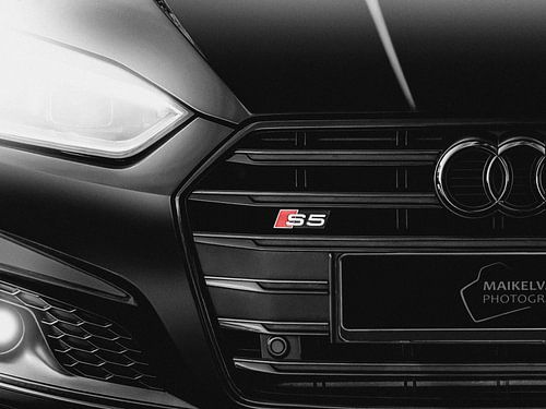 Audi S5 Close-up links