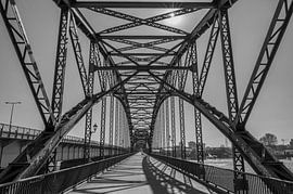 Timeless arches on the Elbe by Karsten Rahn