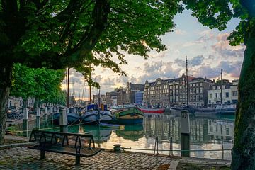 Wolwevershaven in Dordrecht van Dirk van Egmond