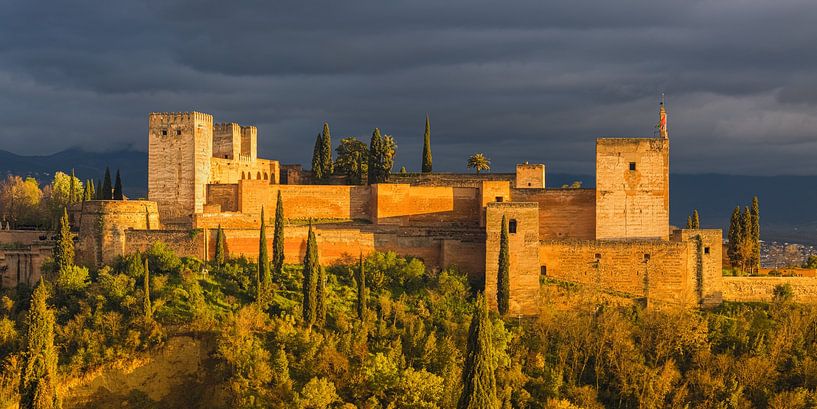 Ein Abend in der Alhambra, Granada, Spanien von Henk Meijer Photography