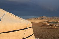 Dunkler Himmel in der Wüste Gobi