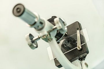Close-up van een microscoop van Annabell Gsödl