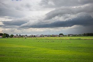 Dunkle Wolken über Groot-Ammers von André Hamerpagt