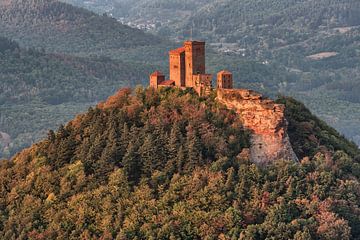 Trifels in the evening light by Uwe Ulrich Grün