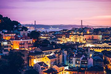 Lisbonne - Skyline au coucher du soleil sur Alexander Voss