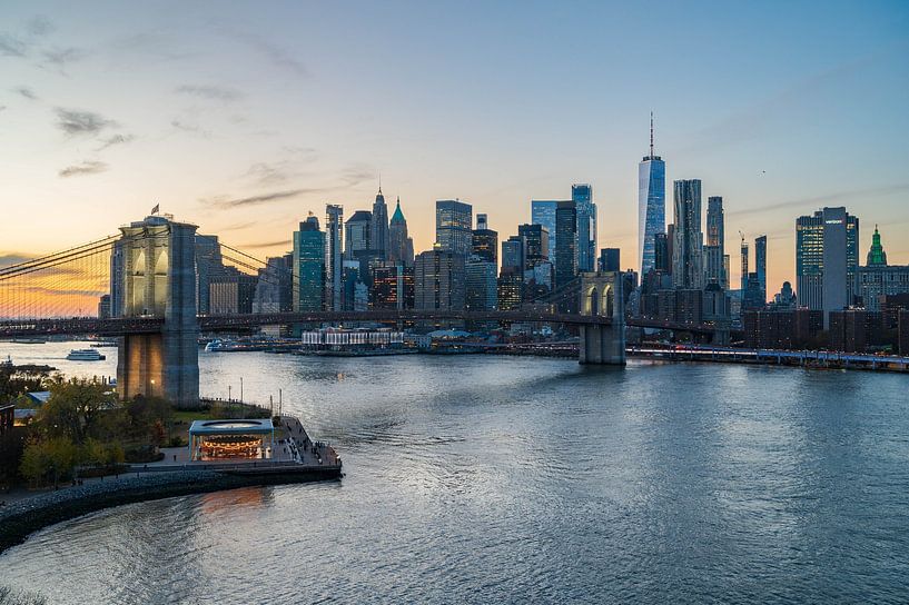 New York skyline during sunset by Tim Vlielander