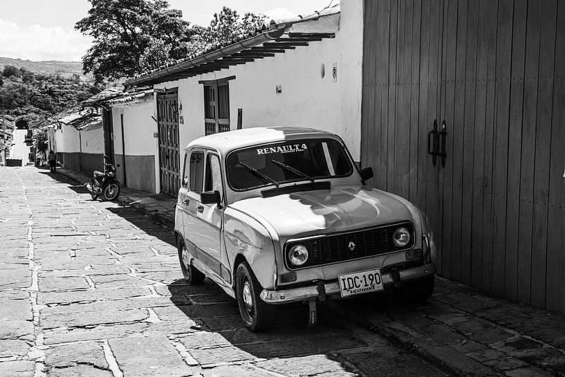Altes Auto Renault 4 Amigo Fiel in Kolumbien | Südamerika von Ellis Peeters