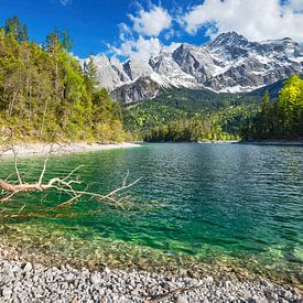 Eibsee and Zugspitze by Andreas Föll