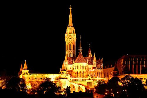 The Matthias church at night