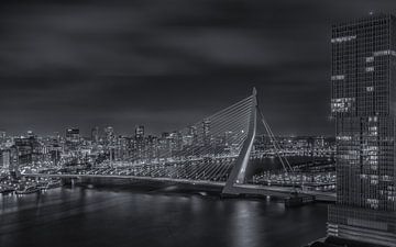 Manhattan @ the Maas - Rotterdam Skyline (4) van Tux Photography
