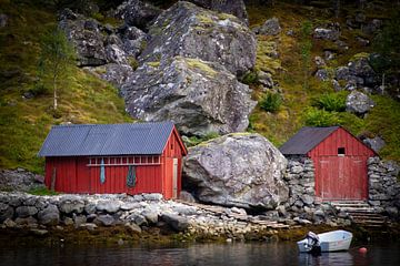 Pittoreske visserhuisjes in de bergen // landschap, Noorwegen, natuur van suzanne.en.camera