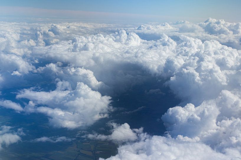 Wolken von oben von Nynke Altenburg