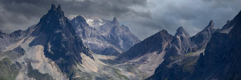 Aiguilles d'Arves, Savoyen, Frankreich (Panorama) von Imladris Images
