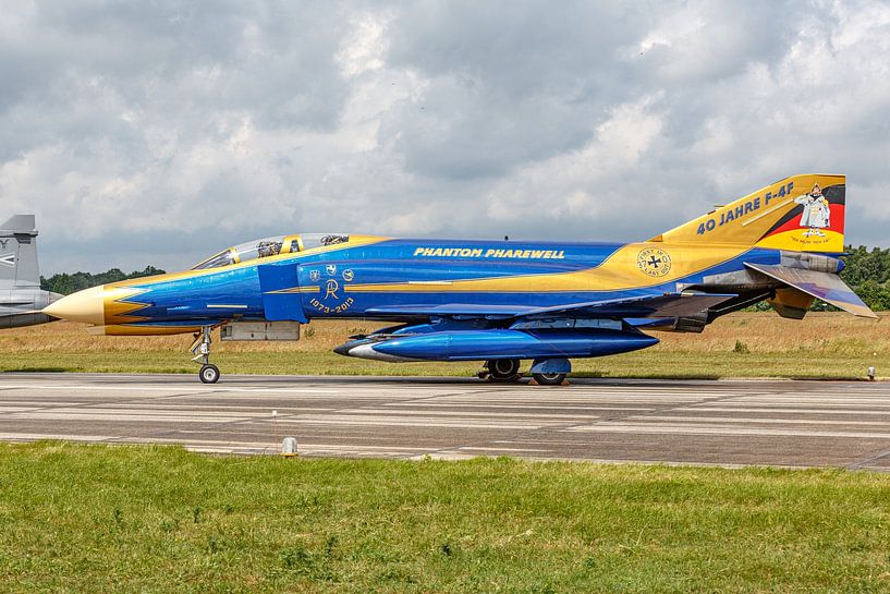 McDonnell Douglas F-4F Phantom II of the Luftwaffe. by Jaap van den Berg