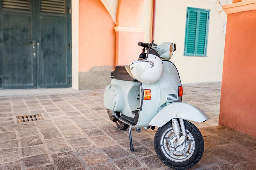 Vespa en Italie par Frans Scherpenisse
