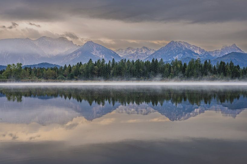 ein Oktobermorgen am Hopfensee von Walter G. Allgöwer