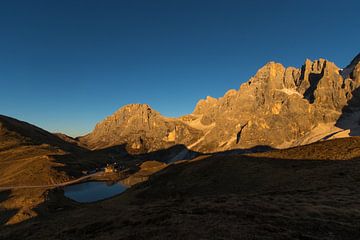 Berge und Darüber Hinaus - Dolomiten, Italien von Thijs van den Broek