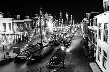 Zeilende Westlanders tijdens de Furieade, zwart-wit