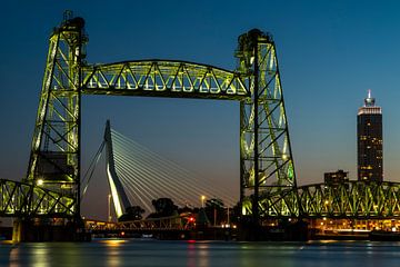 Bruggen in de nacht van Marcel Rademakers