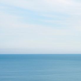 Long exposure van de oceaan in Wales, UK - abstract natuur en reisfotografie van Christa Stroo fotografie