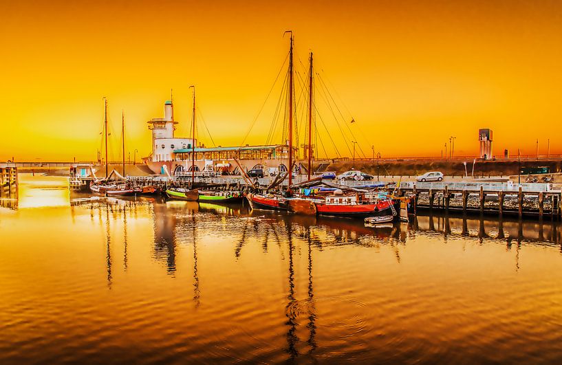 Harlingen haven by Harrie Muis