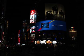 Time Square bij nacht van Ton Tolboom