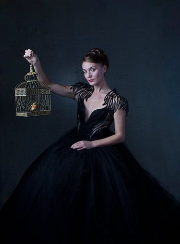 Moody queen with a bird