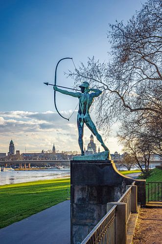 GRÜNER BOGENSCHÜTZE VON DRESDEN von Ullrich Gnoth