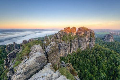 Vue sur le Schrammstein en Suisse saxonne