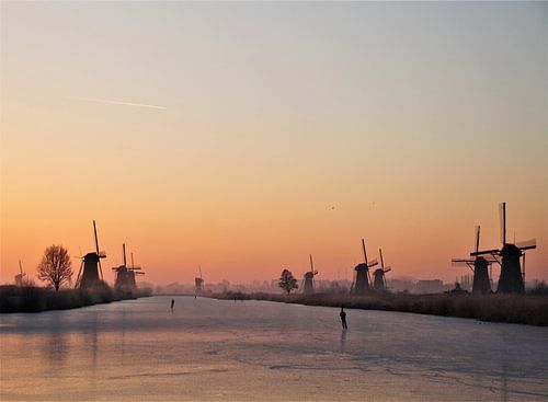 schaatsers in Kinderdijk