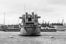 Marcor Bulk 1 in the Waalhaven, Rotterdam by Scheepskijker Havenfotografie