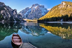 Le lac Prags Wildsee dans le Tyrol du Sud sur Dieter Meyrl