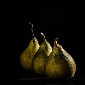 The three pears by Marian Waanders