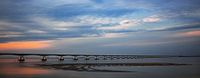 Zeeland-Brücke kurz vor Sonnenuntergang