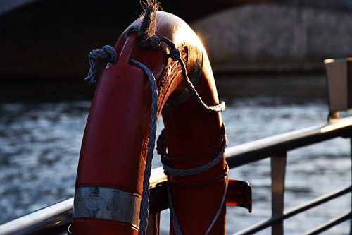 Reddingsboei aan de Seine