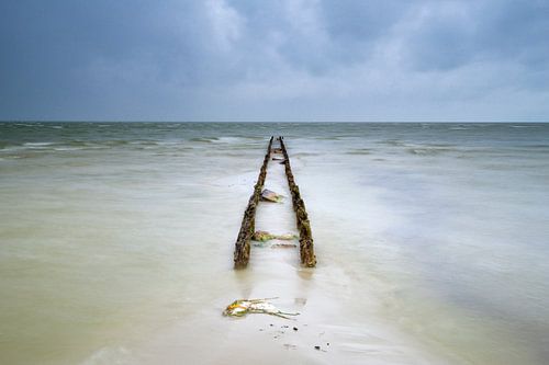 Dark clouds over the IJsselmeer by Richard Gilissen