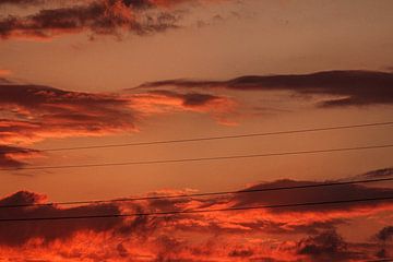 Roze achtergrondverlichting wolken fotografie print-transformeer uw ruimte met etherische schoonheid van Xander Asnot
