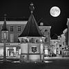 Den Bosch à la pleine lune en noir et blanc sur Jasper van de Gein Photography