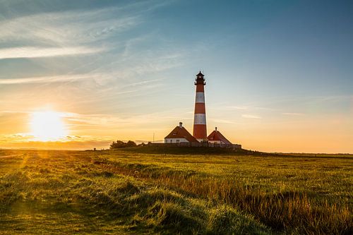 Zonsopgang bij de Westerhever vuurtoren