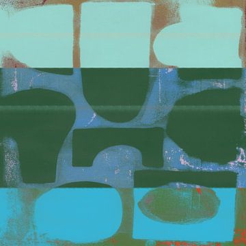 Organische vormen in gedempt groen en blauw op terracotta van Abstract Minimalist Art