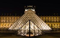 Louvre in avondlicht. by Mignon Goossens thumbnail